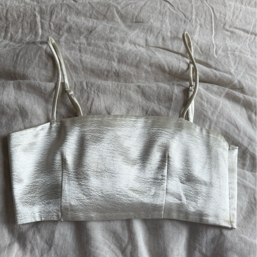 Cinq à Sept Hammered/Textured Satin Crop Top in White/Cream